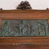 ...bassorilievi di putti...